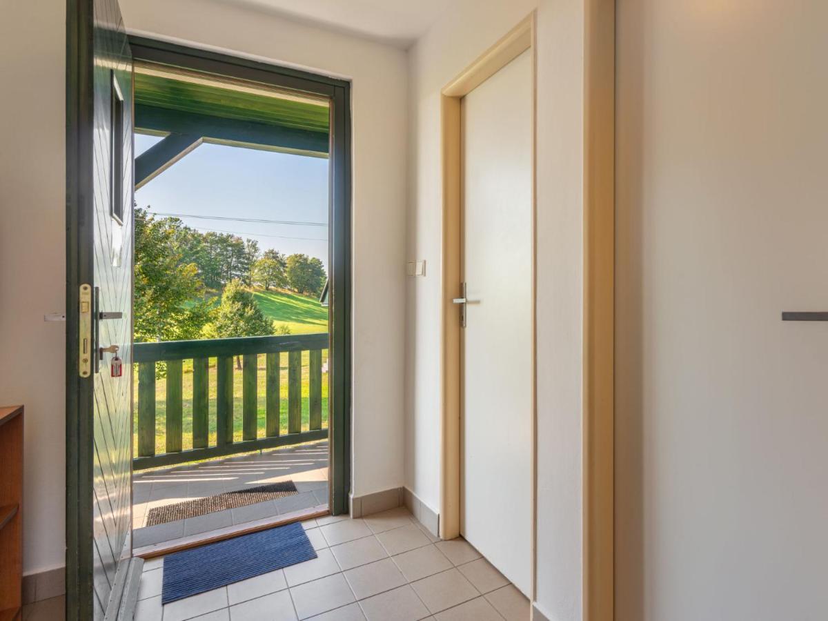 Holiday Home Holiday Hill 58 By Interhome Cista  Экстерьер фото