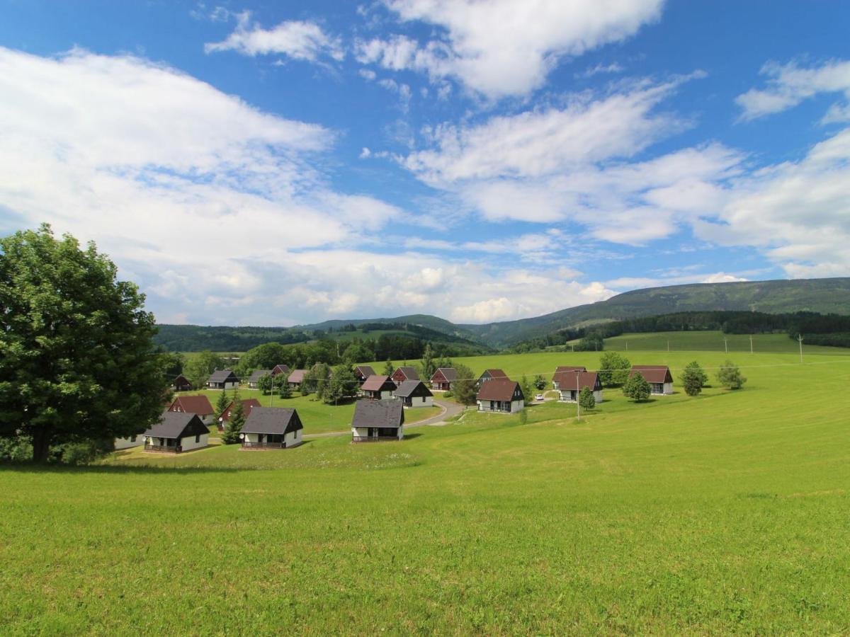Holiday Home Holiday Hill 58 By Interhome Cista  Экстерьер фото
